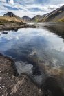 Abwasser und Gipfel der Seenplatte — Stockfoto