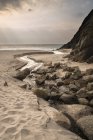 Porthcurno praia de areia amarela — Fotografia de Stock