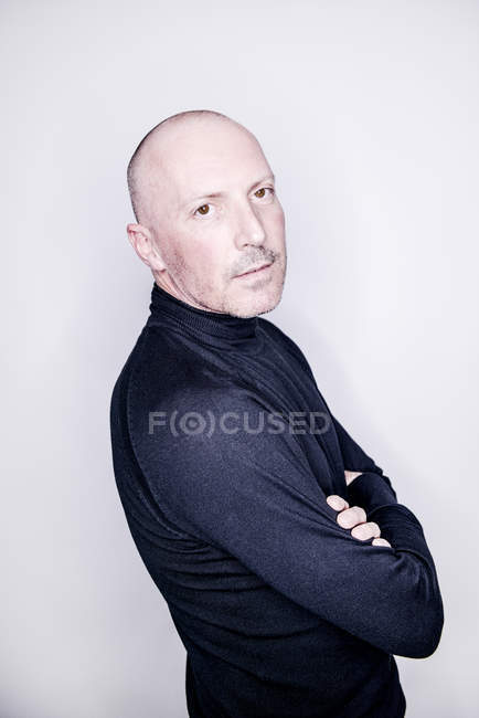 Bald man looking at camera — Stock Photo