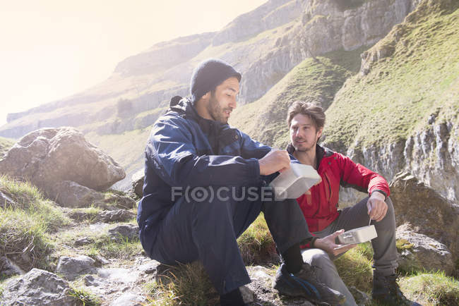Two mountaineers in rugged terrain. — Stock Photo