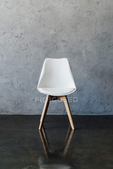 Moderna sedia bianca — Foto stock