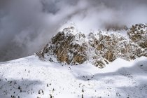 Montaña remota paisaje - foto de stock