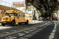 Міський транспорт в Williamsburg, Бруклін — стокове фото