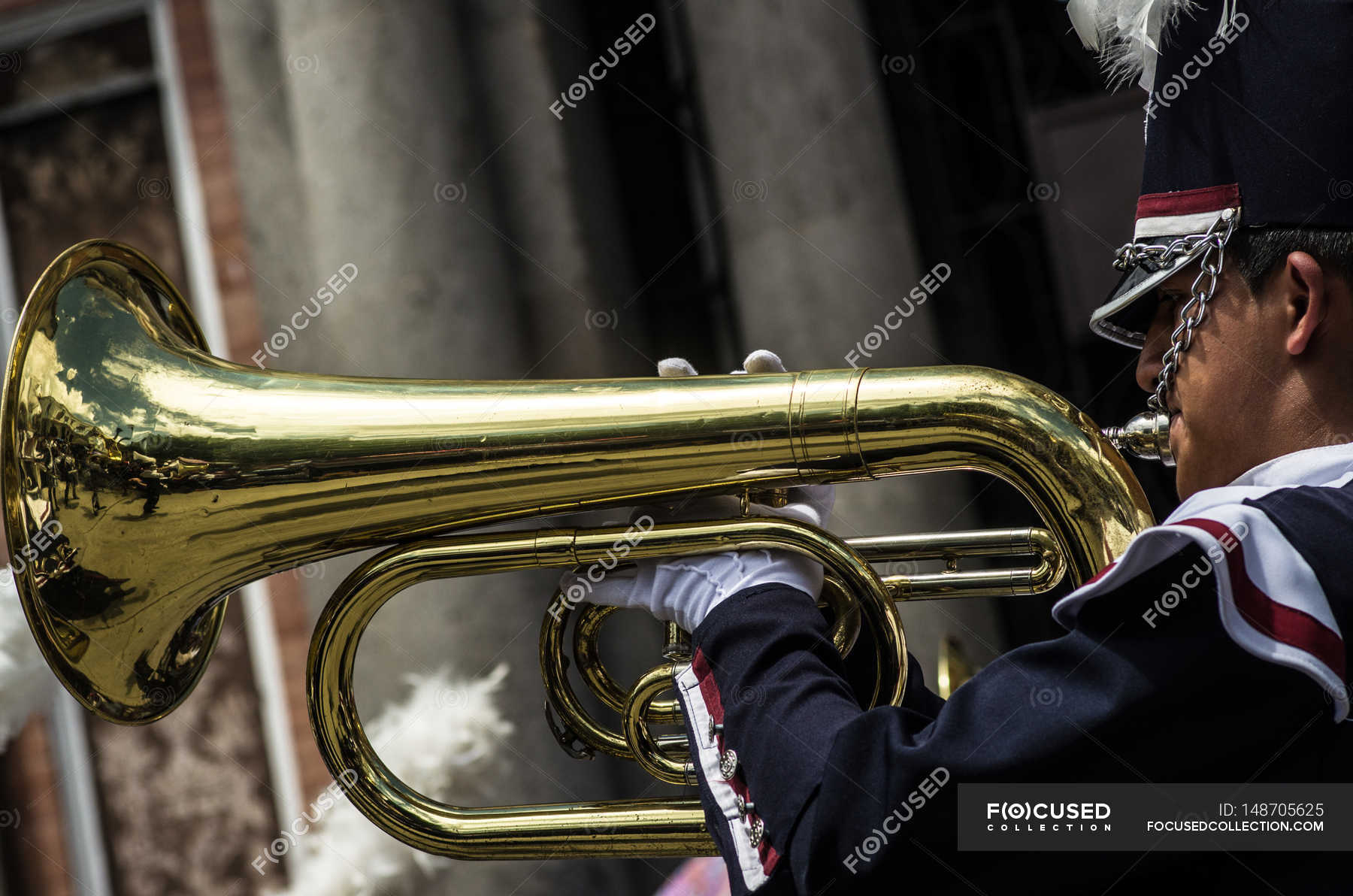 Marching band tuba player — parade, celebration Stock Photo 148705625