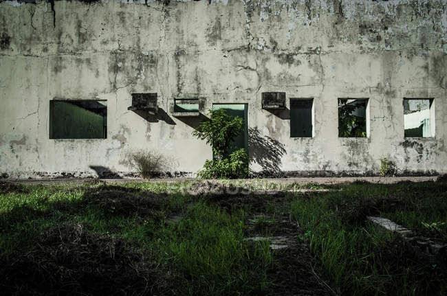Antico edificio abbandonato — Foto stock