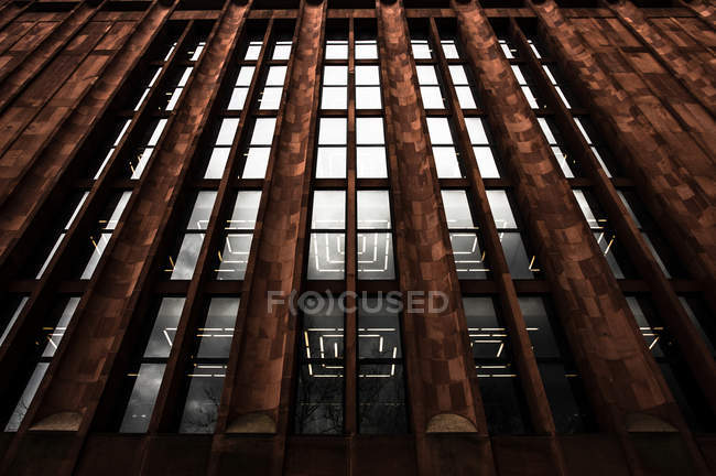 Fassade eines Wolkenkratzers auf Manhattan — Stockfoto