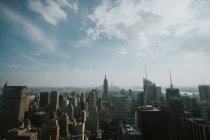Пташиного польоту горизонт Нью-Йорка — стокове фото