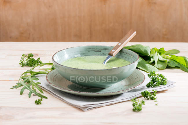 Green avocado soup — Stock Photo