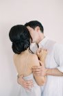Beautiful couple hugging and kissing — Stock Photo