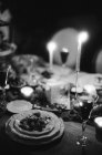 Tavola nuziale con candele — Foto stock