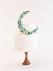 Wedding cake with floral decoration — Stock Photo