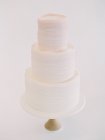 Gâteau de mariage avec couches de glaçage — Photo de stock