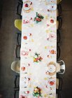 Сервированный свадебный стол — стоковое фото