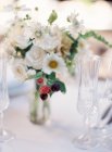 Bouquet branco do casamento — Fotografia de Stock