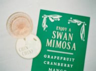 Verre avec cocktail mimosa — Photo de stock