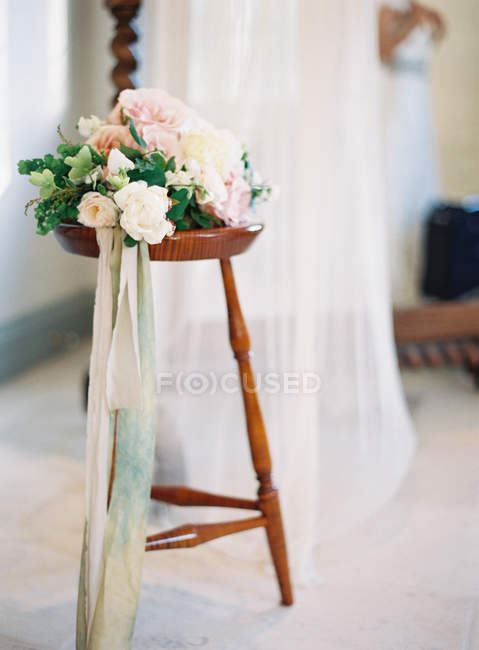Bridal floral arrangement — Stock Photo