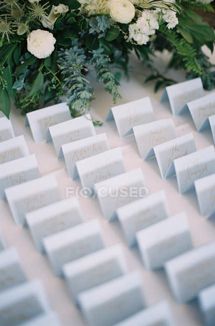 Wedding cards in rows — Stock Photo