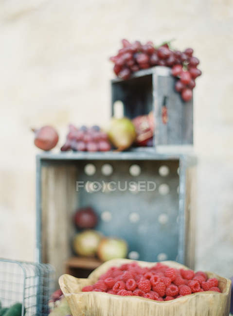 Framboesas frescas colhidas — Fotografia de Stock