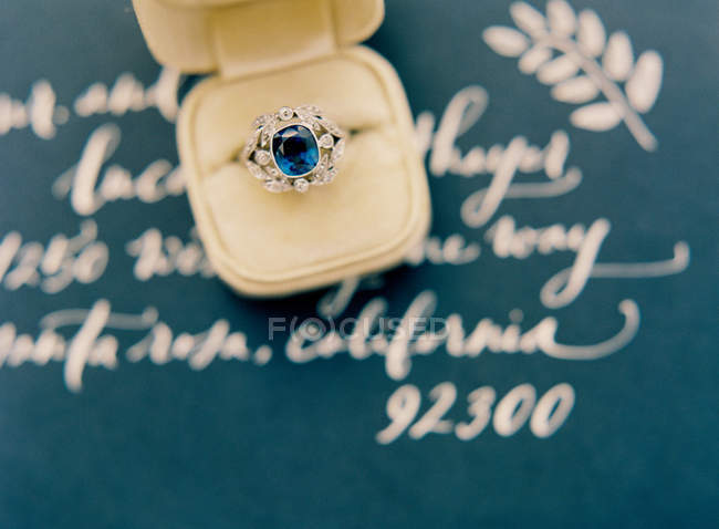 Wedding ring in box — Stock Photo