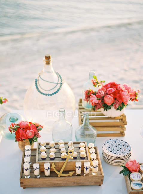 Decorazione di nozze a tavola di impostazione — Foto stock