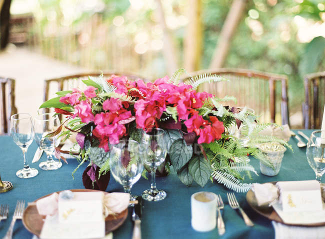 Arranjos florais casamento — Fotografia de Stock