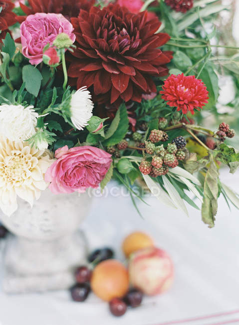Bouquet of summer flowers — Stock Photo