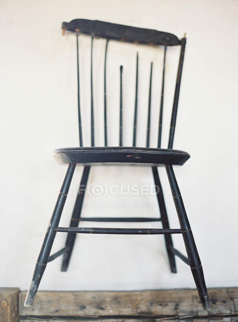 Vecchia sedia in legno — Foto stock