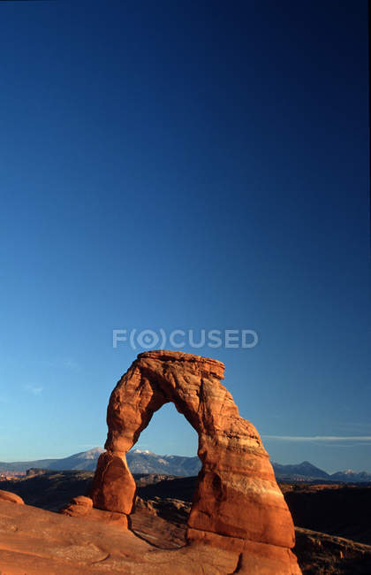Observing view of Delicate Arch — Stock Photo