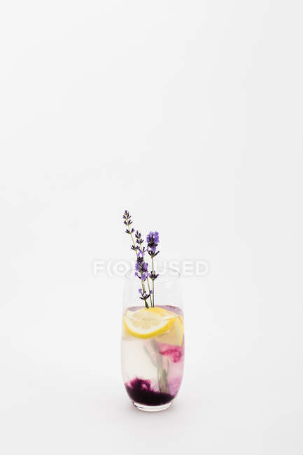 Homemade lemonade with lavender — Stock Photo