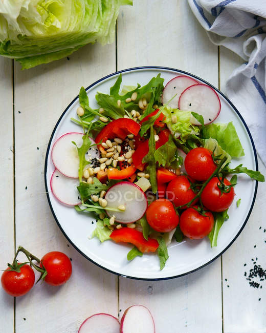 Mélange de légumes sur assiette — Photo de stock