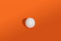 Arancione verniciato bianco — Foto stock