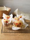 Muffins de amêndoa cereja — Fotografia de Stock