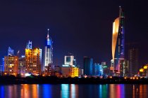 Ciudad de Kuwait skyline - foto de stock