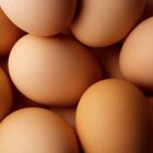 Brown eggs heap — Stock Photo