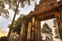 Ruínas do templo banteay srei — Fotografia de Stock