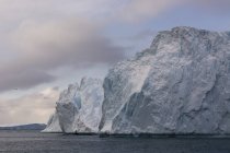 Icebergs em Ilulissat icefjord, Disko Bay, Groenlândia — Fotografia de Stock