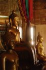 Статуя Будды, храм Ват-бо, Сием-Рип, Камбоджа — стоковое фото
