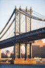 Puente de Brooklyn en la ciudad de Nueva York - foto de stock