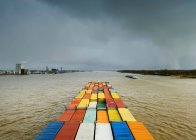 Nave portacontainer in porto — Foto stock