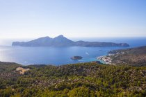 Elevated view of coast and Dragonera Island from Majorca, Spain — Stock Photo