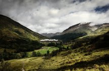 Treno a vapore che attraversa il viadotto di Glenfinnan — Foto stock