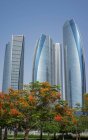 Etihad Towers, Adu Dhabi, Emiratos Árabes Unidos - foto de stock