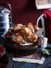 Roasted chicken with sauce — Stock Photo