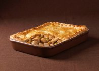 Chicken and vegetable pie — Stock Photo