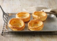 Rindfleisch triefende Yorkshire Puddings — Stockfoto