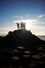 Silhouette of people on Giant?s Causeway — Stock Photo