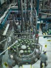 Ученые термоядерного реактора за работой — стоковое фото