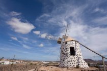 Moinho de vento tradicional, Lajares, Fuerteventura, Ilhas Canárias, Espanha — Fotografia de Stock