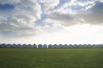 Row of coastal beach huts, Sussex, United Kingdom — Stock Photo