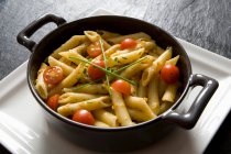 Pasta con pomodorini — Foto stock